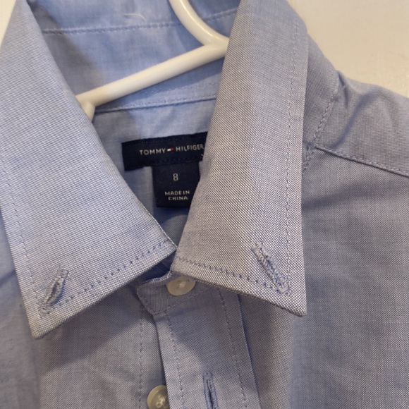 Tommy Hilfiger button up blue shirt boys size 8 - Picture 2 of 5